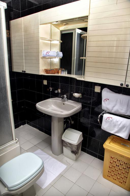 Rainbow 48 Apart Apart Otel İstanbul